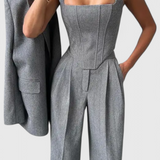 Costumul de pantaloni Evena pentru încredere și eleganță