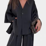 Eli set oversized cu top cu decolteu în V și pantaloni drepți